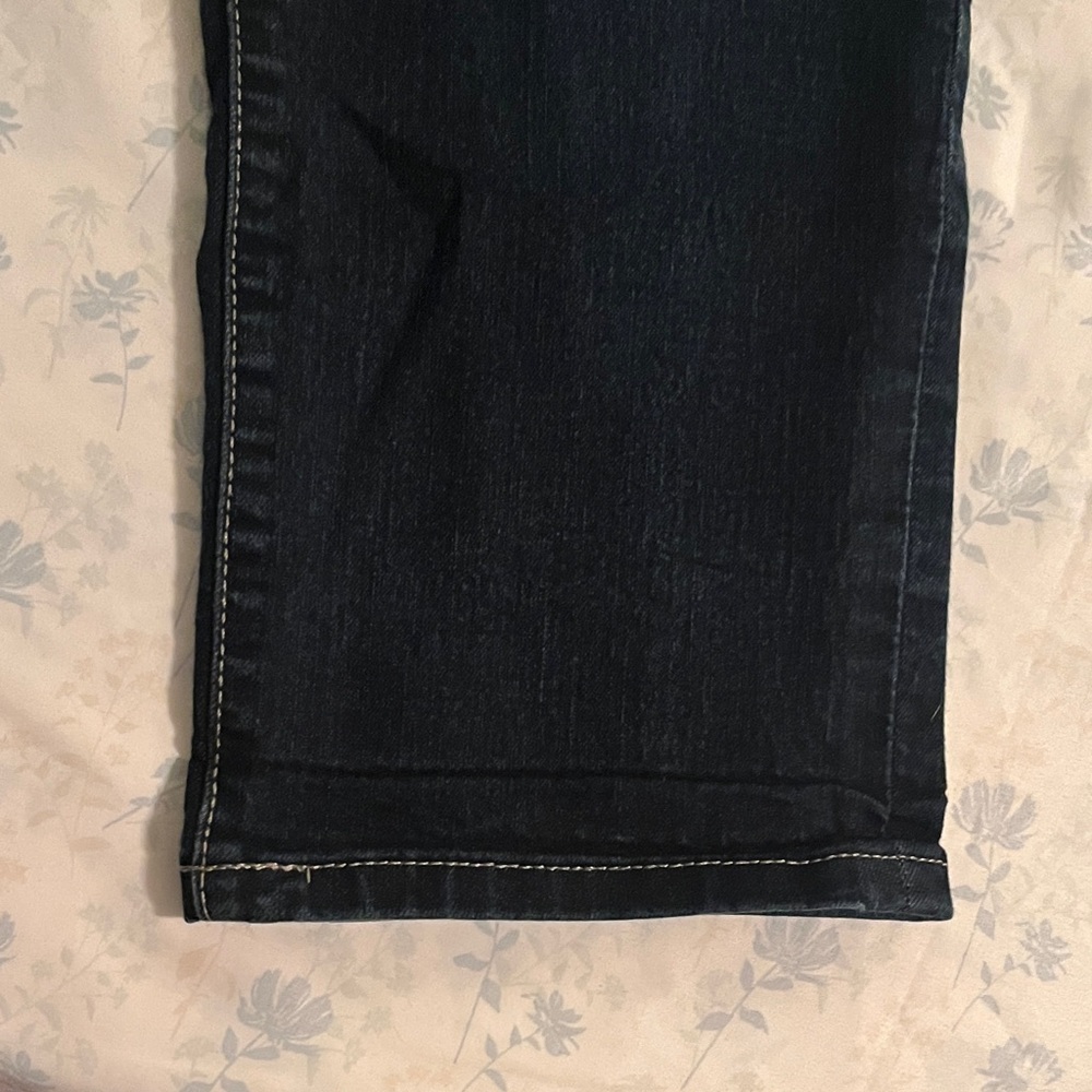 Jennifer Lopez Dark Blue Cropped Jeans - Picture 3 of 5